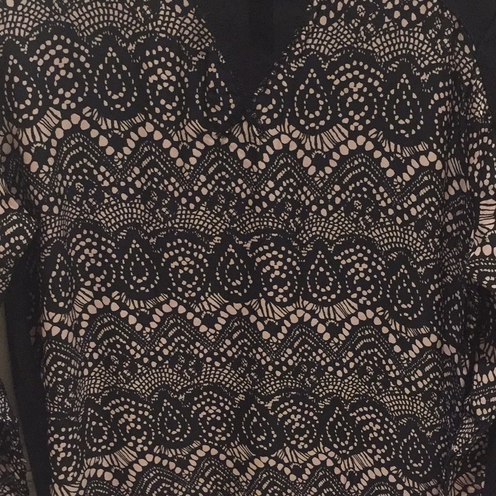 CUTE sweater! - Picture 2 of 4